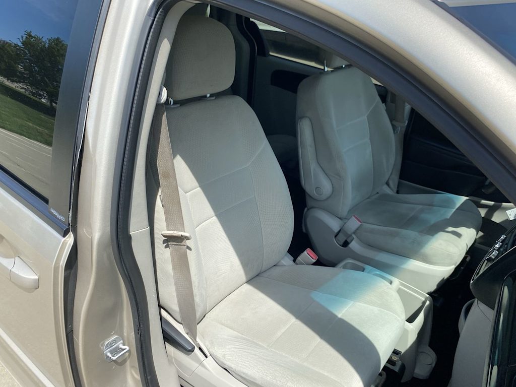 Thumbnail: 2012 Dodge Grand Caravan - 11