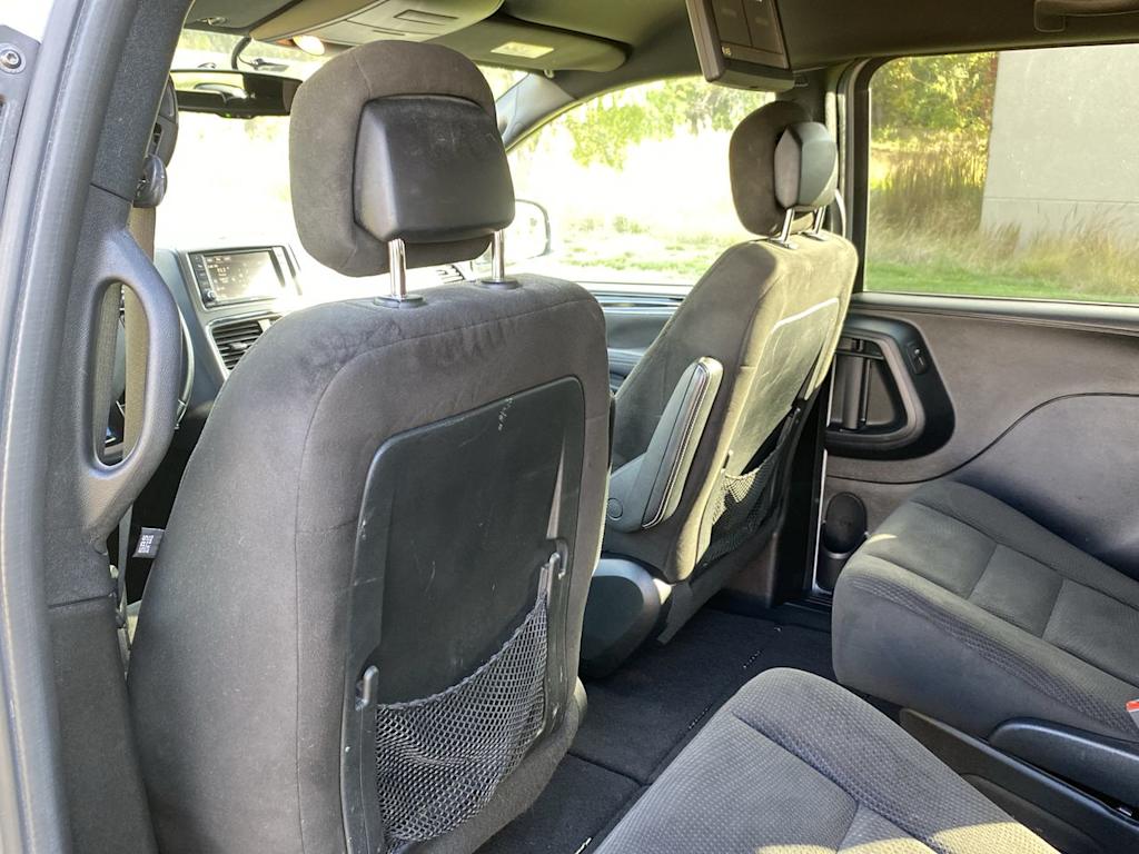 Thumbnail: 2017 Dodge Grand Caravan - 12