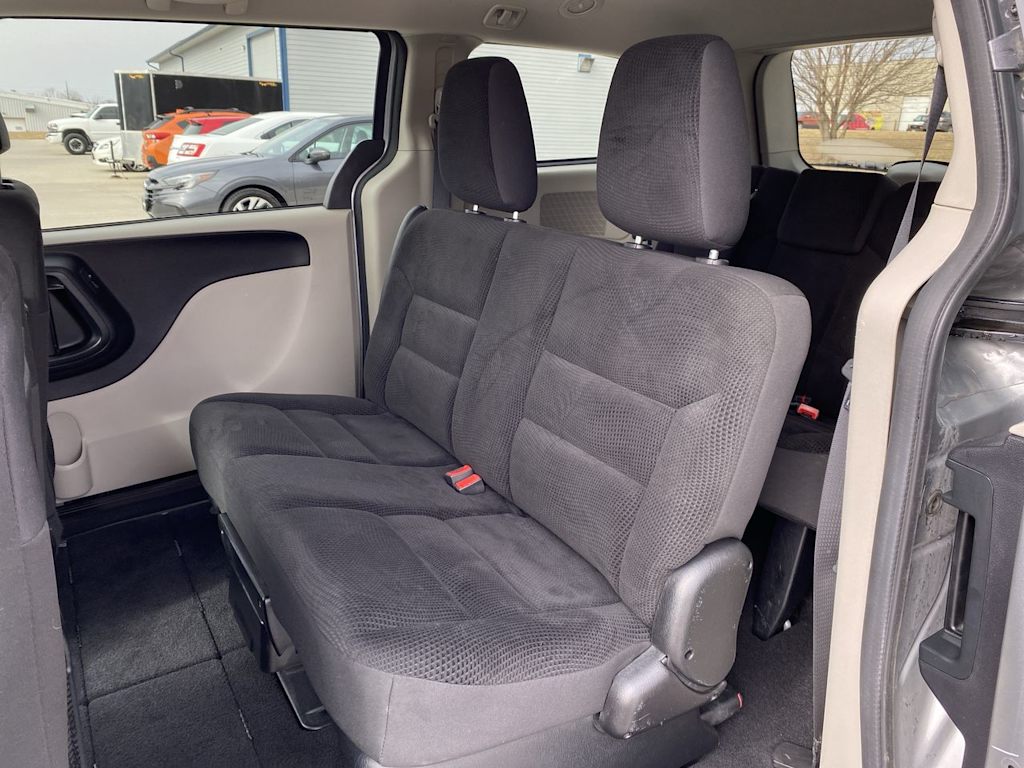 2019 Dodge Grand Caravan SE 24