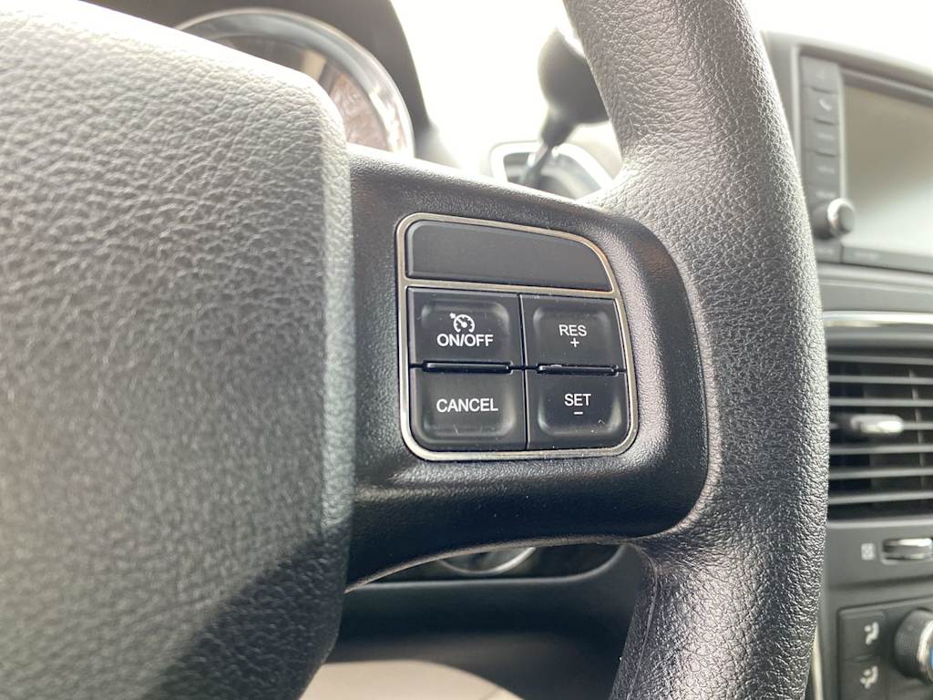 2019 Dodge Grand Caravan SE 27