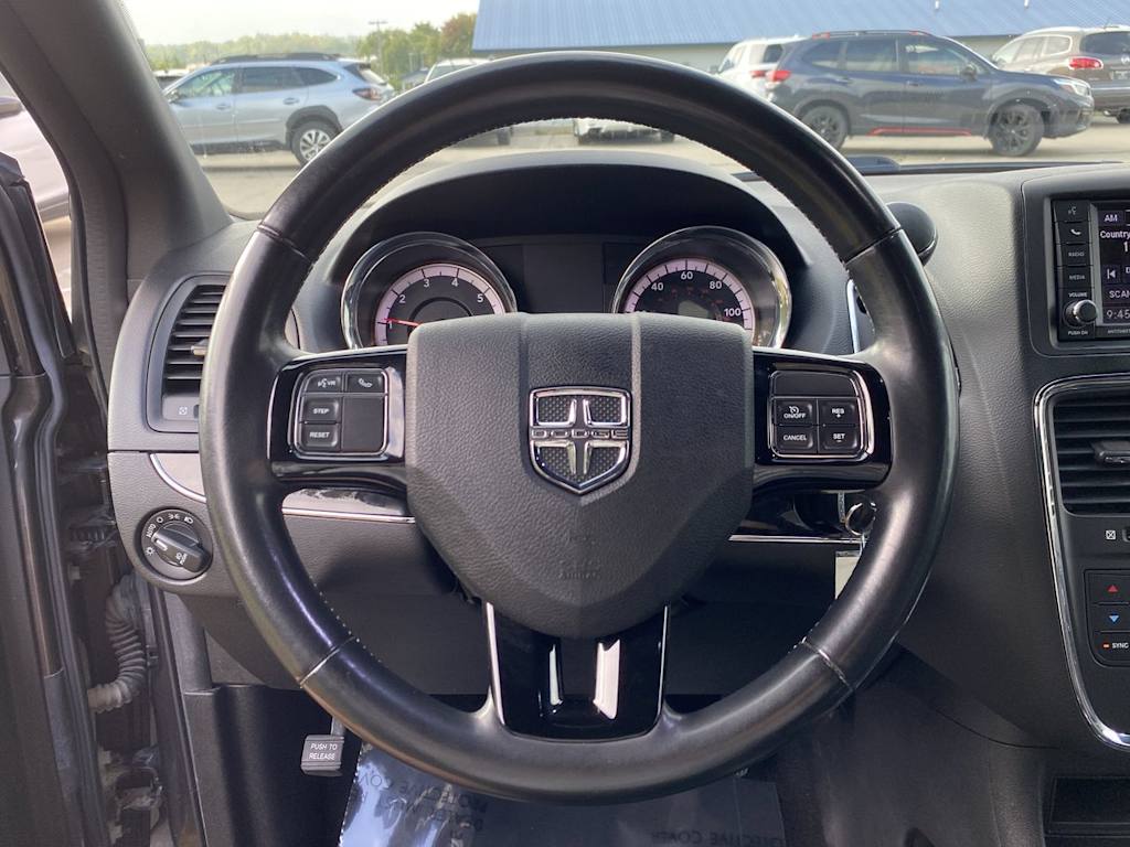 Thumbnail: 2020 Dodge Grand Caravan - 13