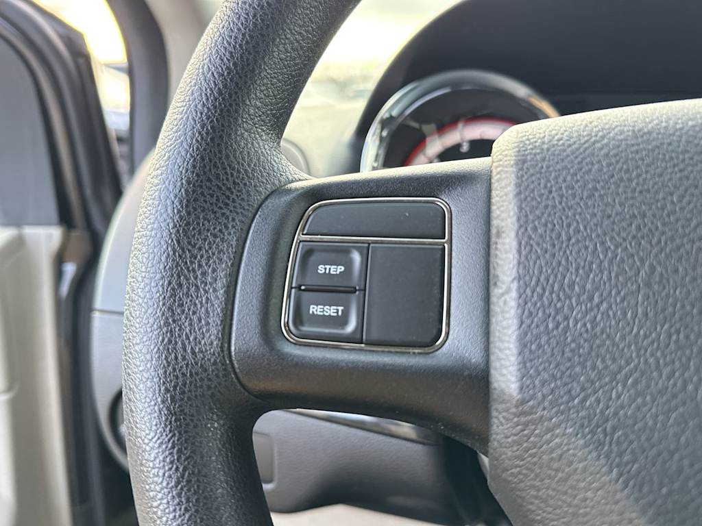 Thumbnail: 2012 Dodge Grand Caravan - 26