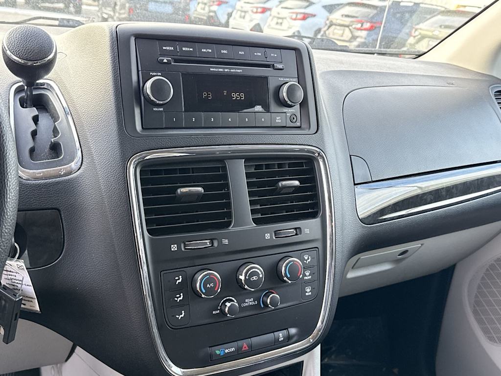 Thumbnail: 2012 Dodge Grand Caravan - 14