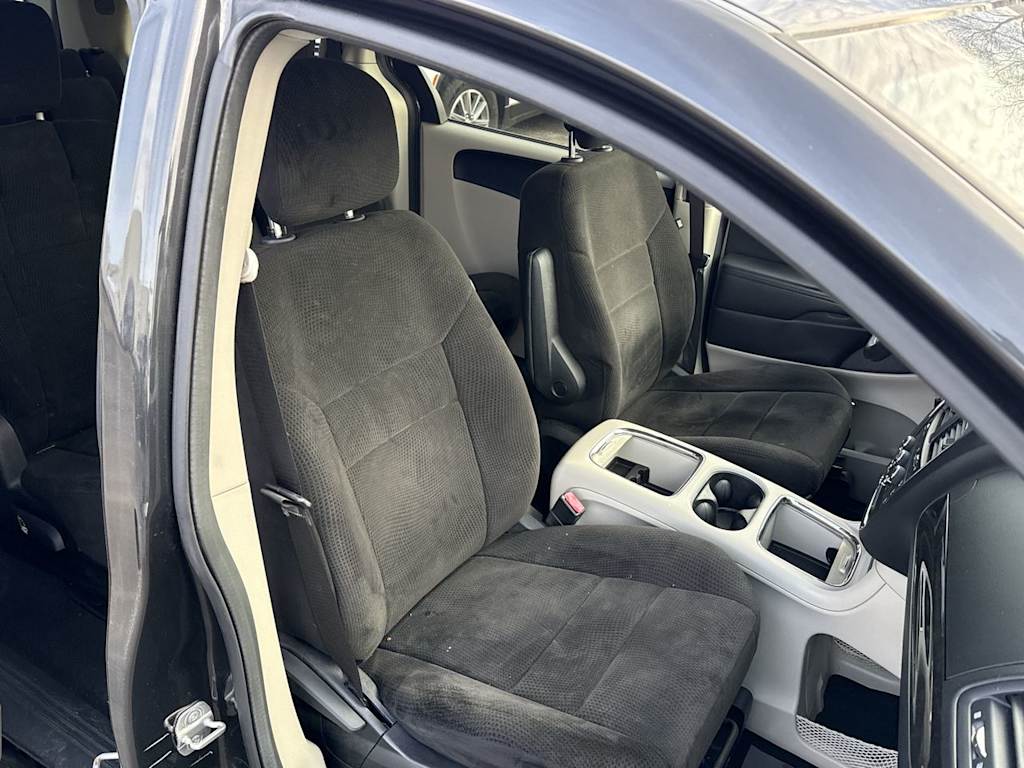 Thumbnail: 2012 Dodge Grand Caravan - 11