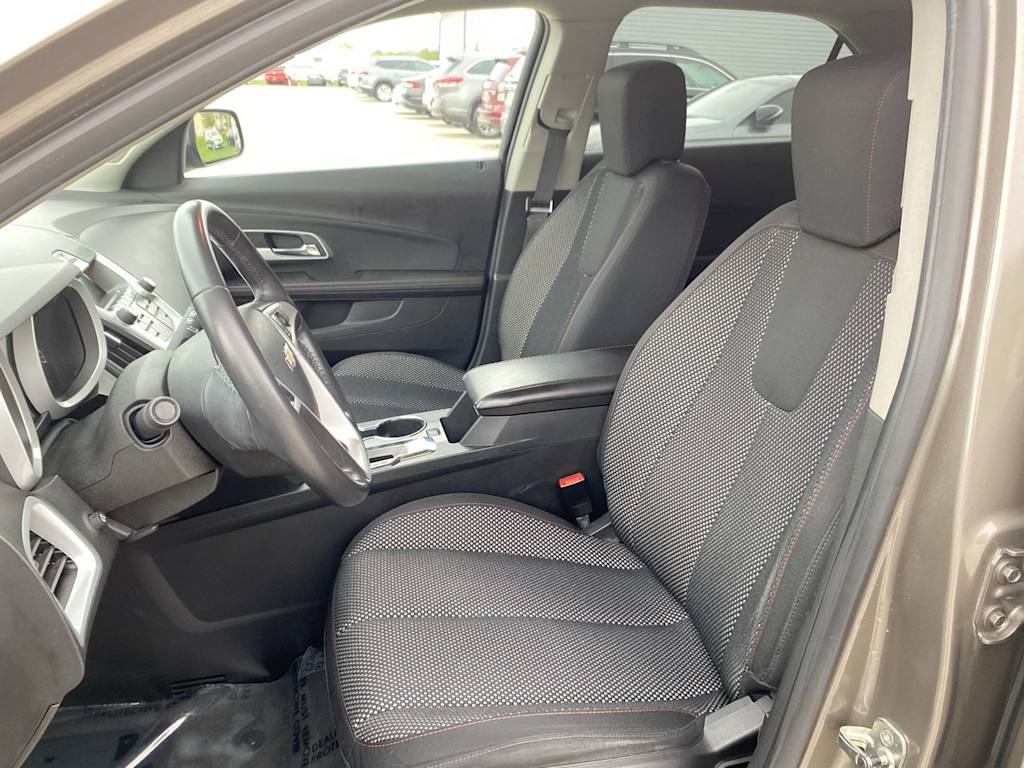 2011 Chevrolet Equinox LT 10