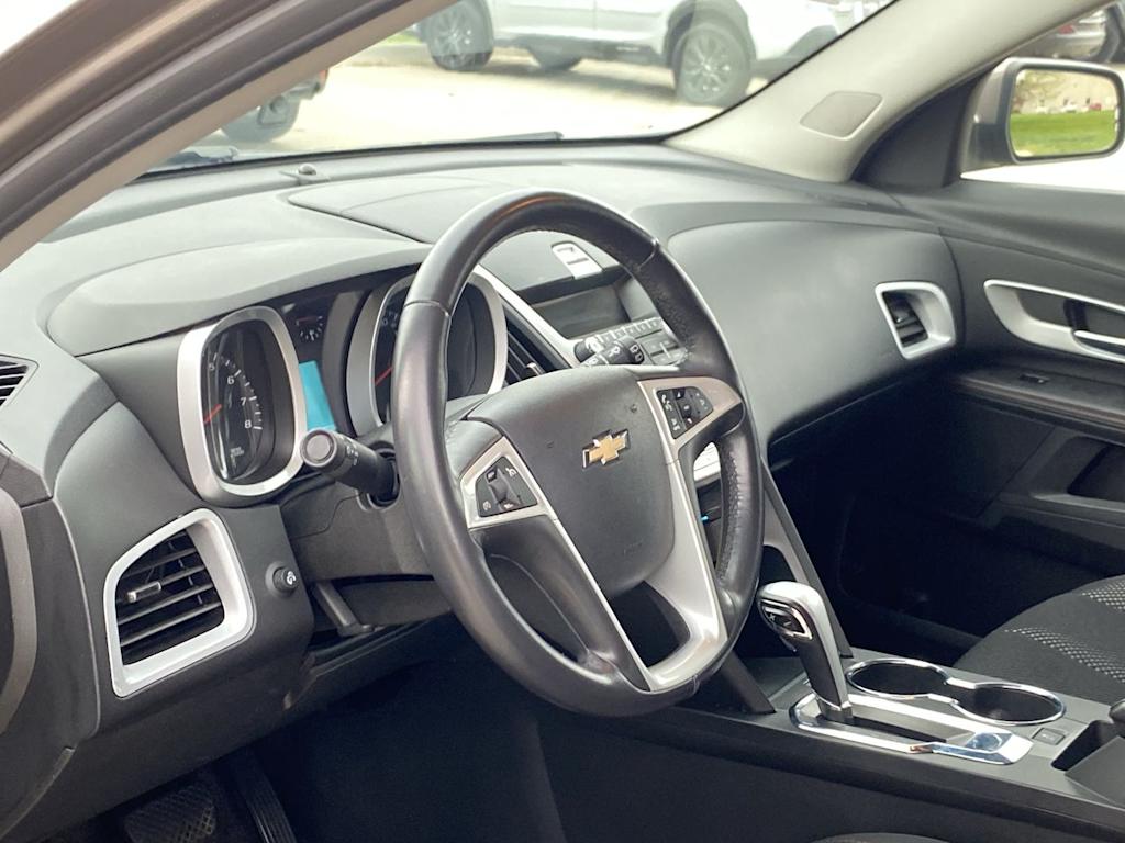 2011 Chevrolet Equinox LT 2