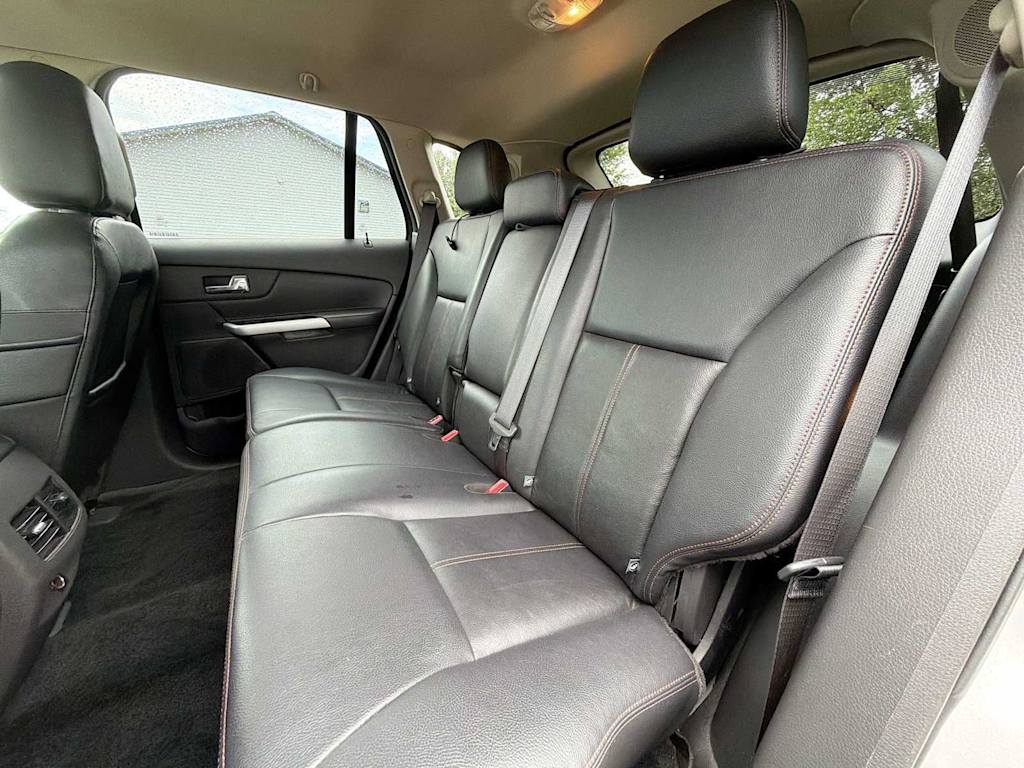 Thumbnail: 2014 Ford Edge - 23