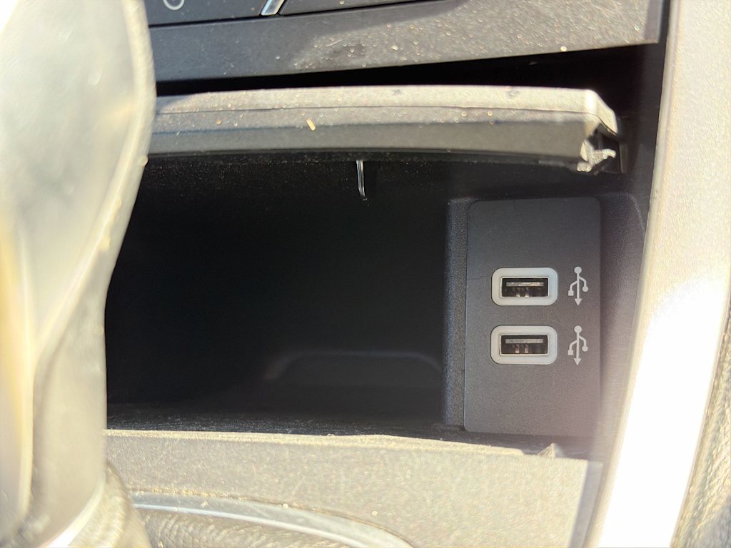 Thumbnail: 2016 Ford Edge - 30