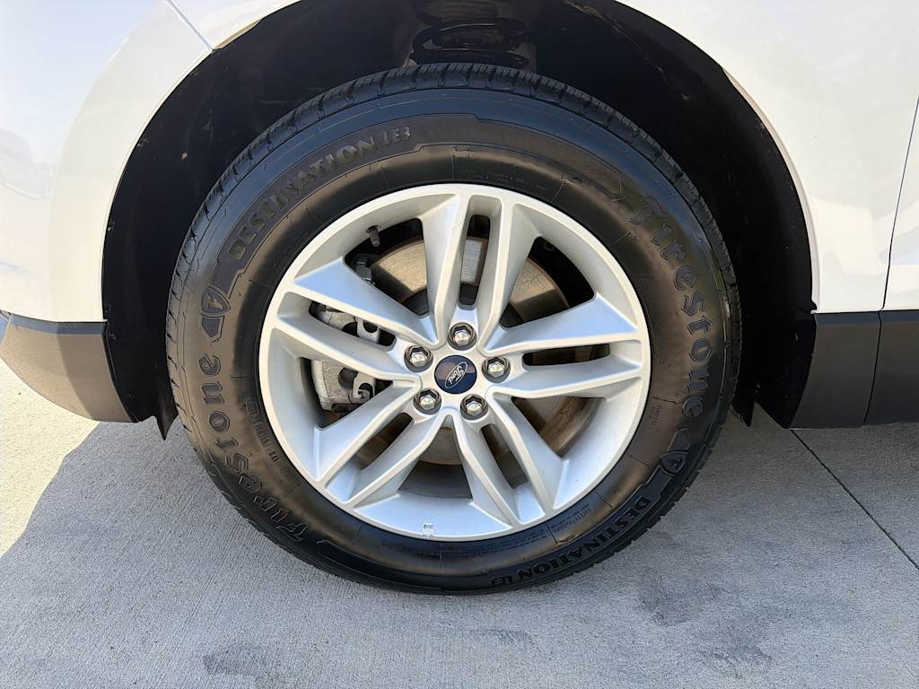 Thumbnail: 2016 Ford Edge - 7