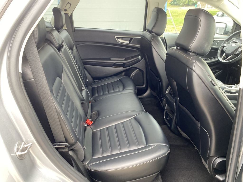 Thumbnail: 2022 Ford Edge - 26