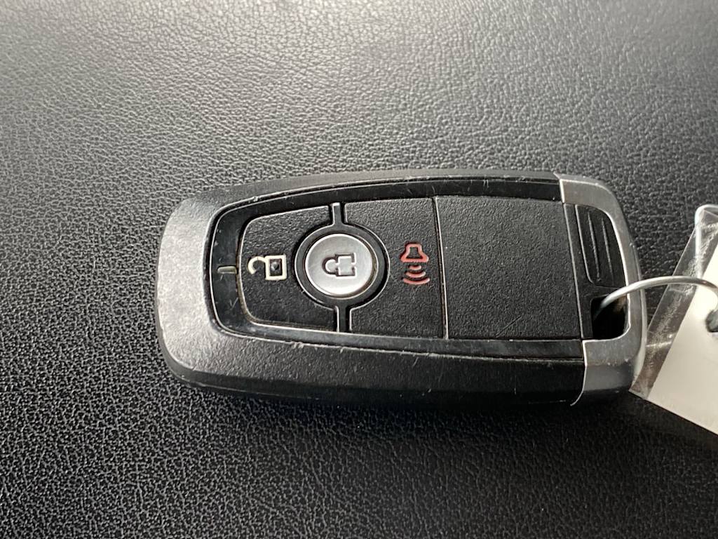 Thumbnail: 2022 Ford Edge - 18