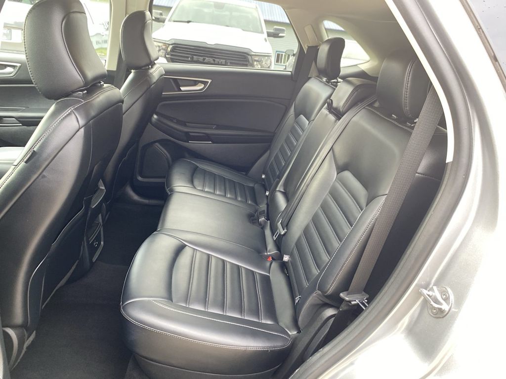 Thumbnail: 2022 Ford Edge - 25