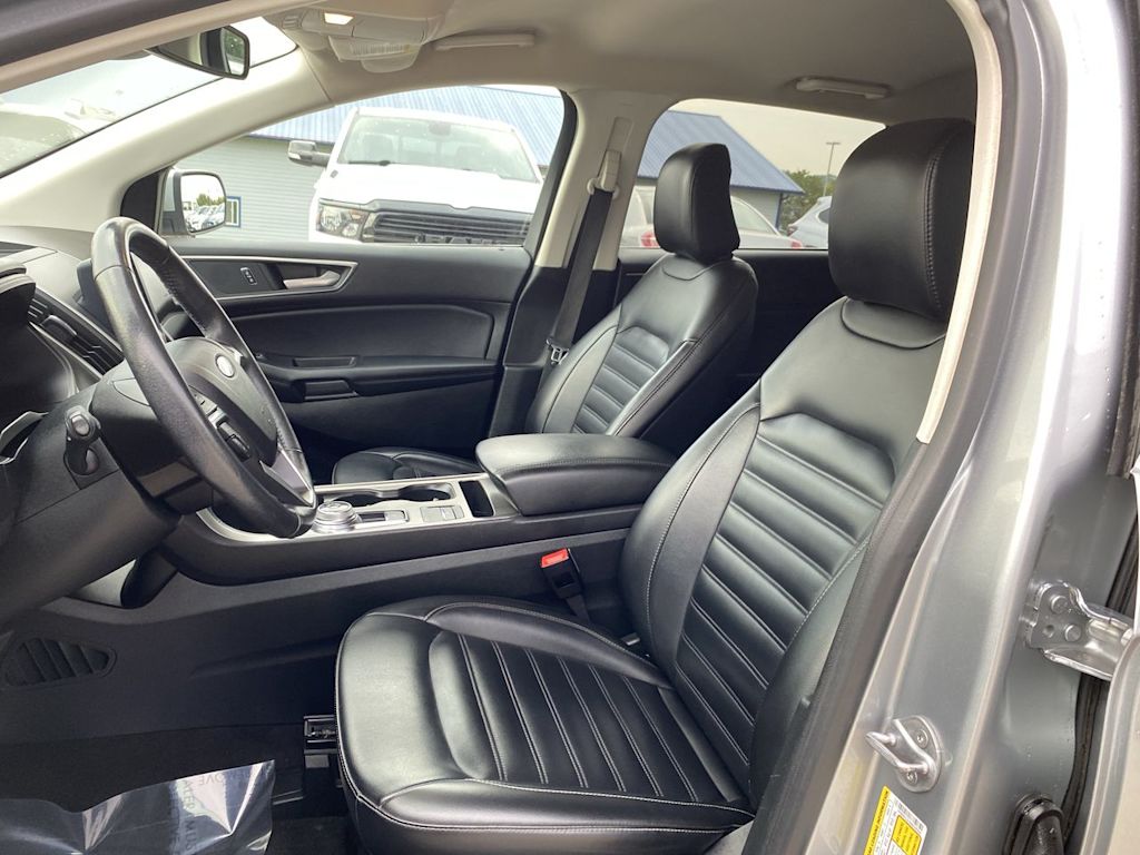 Thumbnail: 2022 Ford Edge - 10