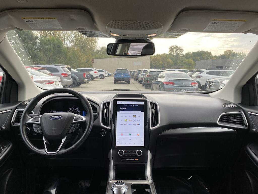 Thumbnail: 2022 Ford Edge - 9