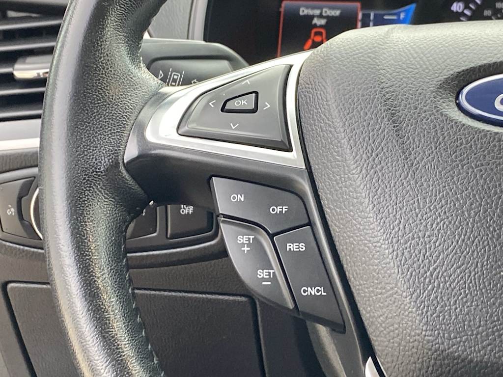 Thumbnail: 2022 Ford Edge - 27