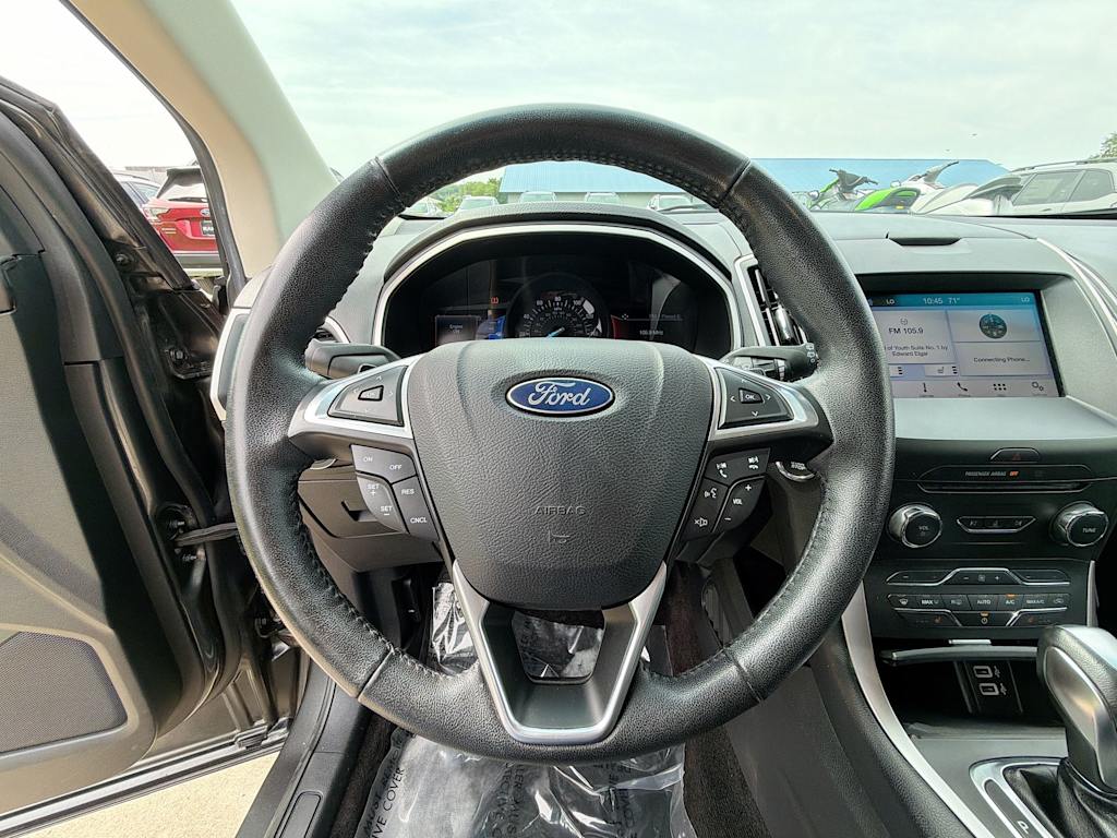 Thumbnail: 2016 Ford Edge - 12