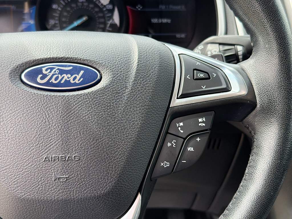 Thumbnail: 2016 Ford Edge - 27