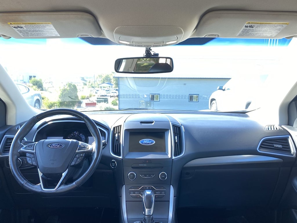 Thumbnail: 2017 Ford Edge - 9