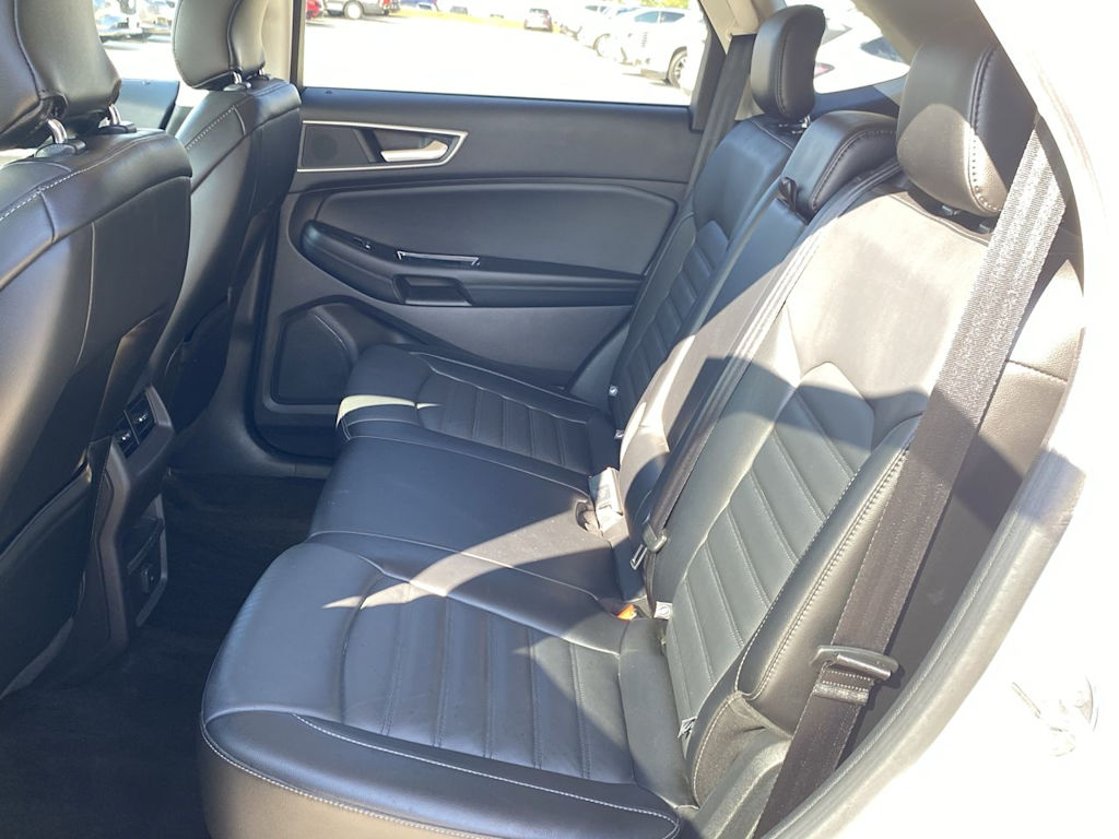 Thumbnail: 2017 Ford Edge - 25