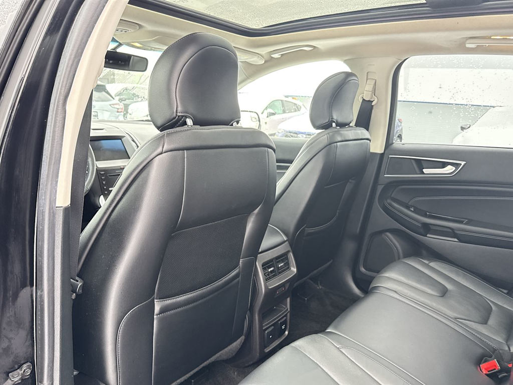 Thumbnail: 2018 Ford Edge - 11