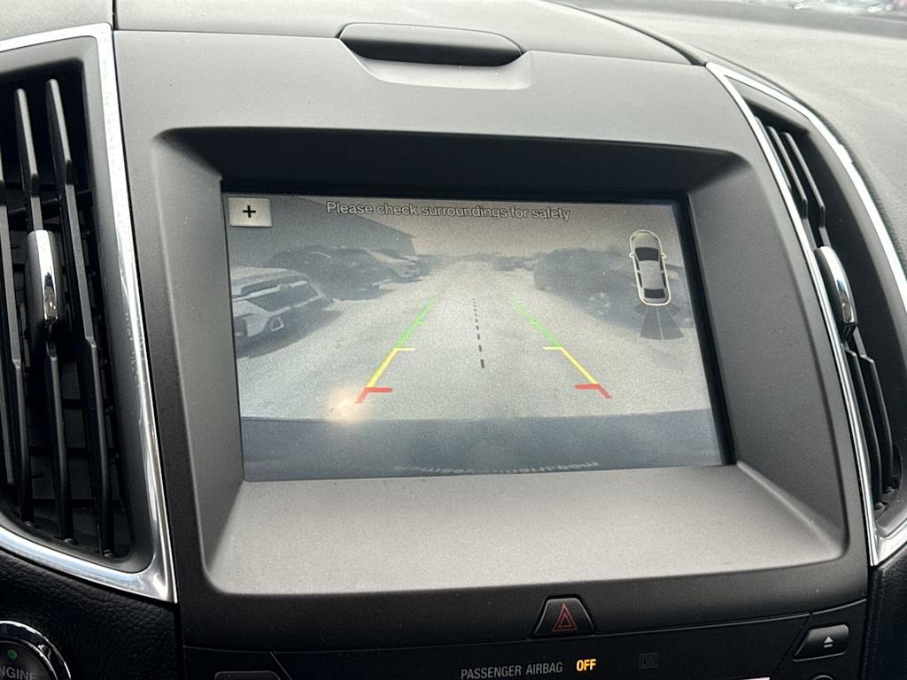 Thumbnail: 2018 Ford Edge - 32