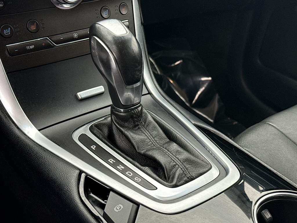 Thumbnail: 2018 Ford Edge - 33