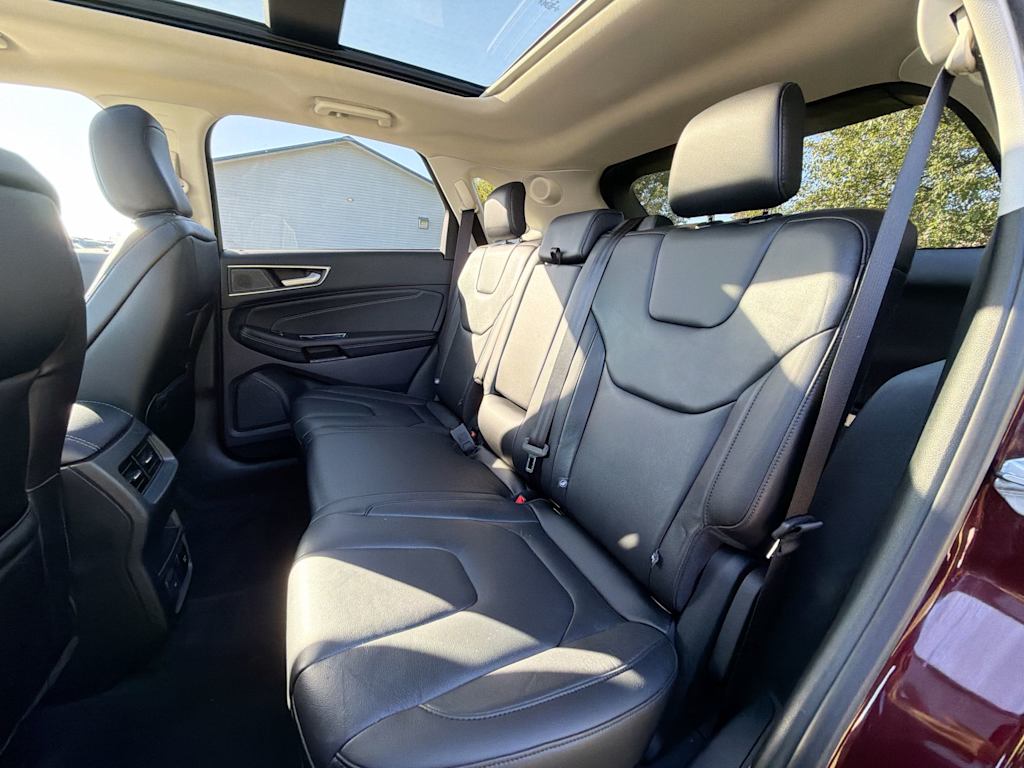 Thumbnail: 2020 Ford Edge - 25