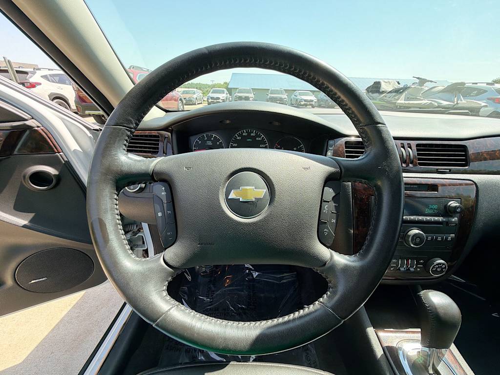 Thumbnail: 2014 Chevrolet Impala - 14