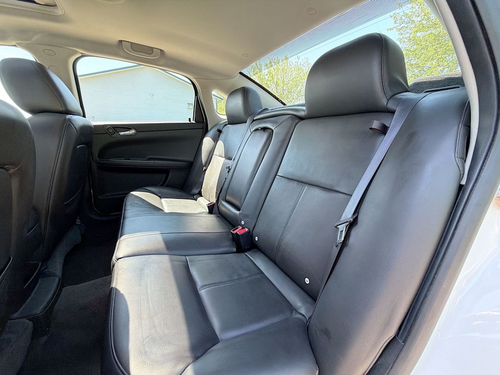 Thumbnail: 2014 Chevrolet Impala - 26