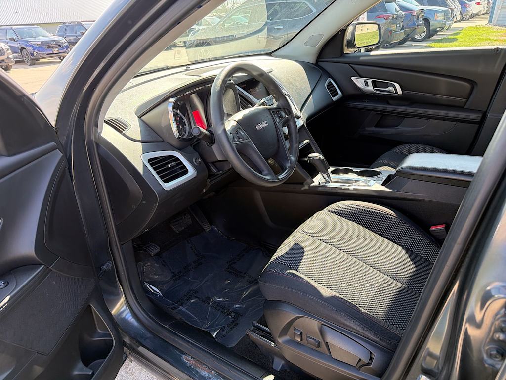 Thumbnail: 2017 GMC Terrain - 10