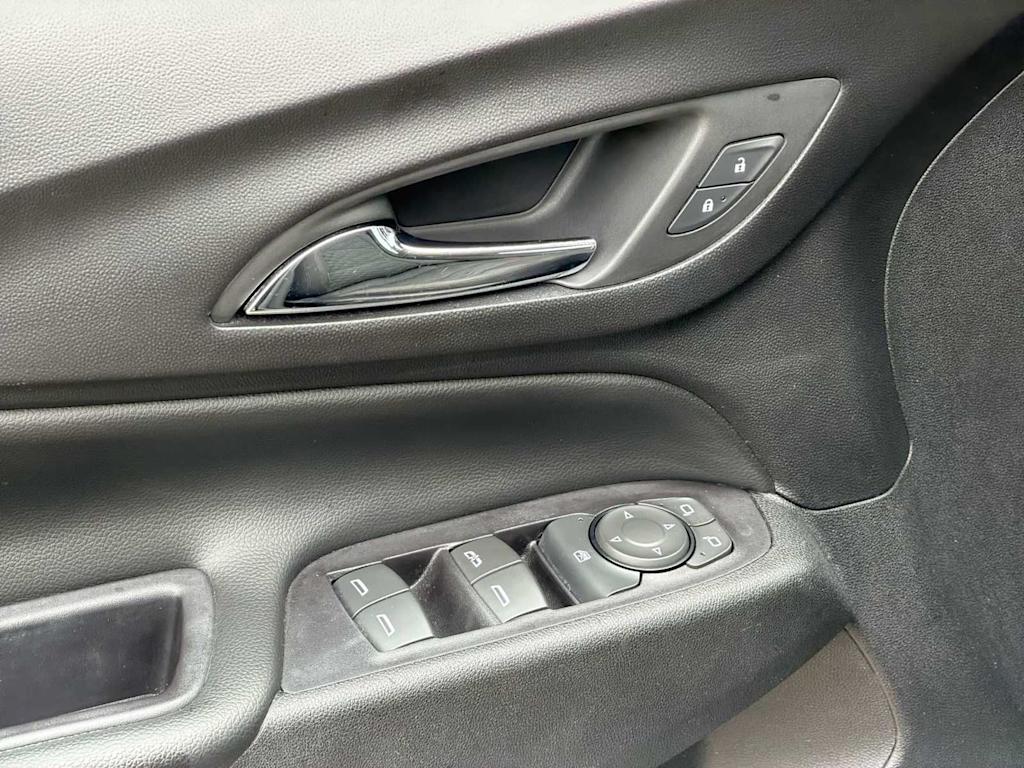 Thumbnail: 2019 Chevrolet Equinox - 22