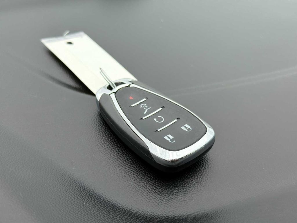 Thumbnail: 2019 Chevrolet Equinox - 18