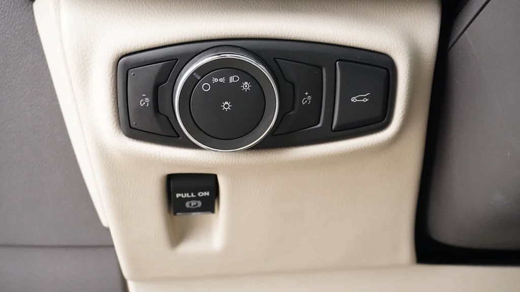 Thumbnail: 2016 Lincoln MKX - 21