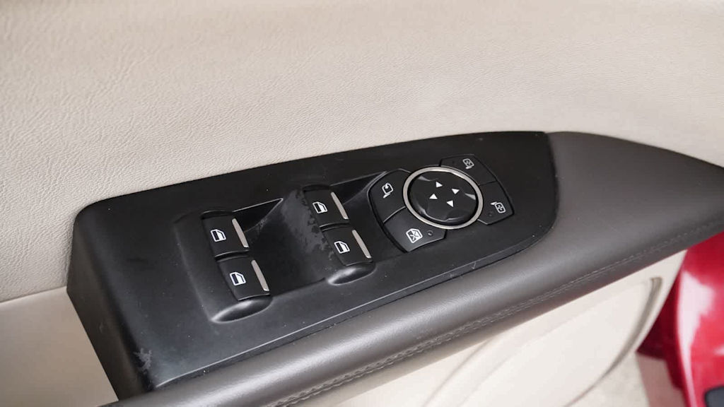 Thumbnail: 2016 Lincoln MKX - 22