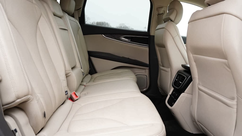 Thumbnail: 2016 Lincoln MKX - 25