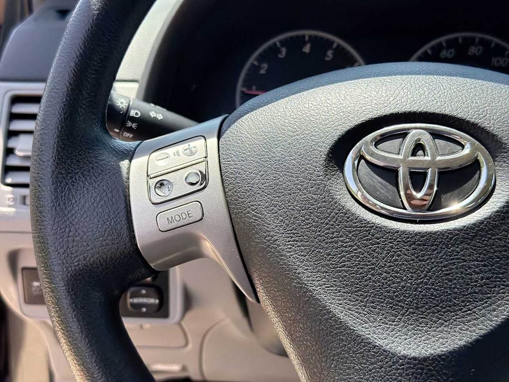 Thumbnail: 2013 Toyota Corolla - 26