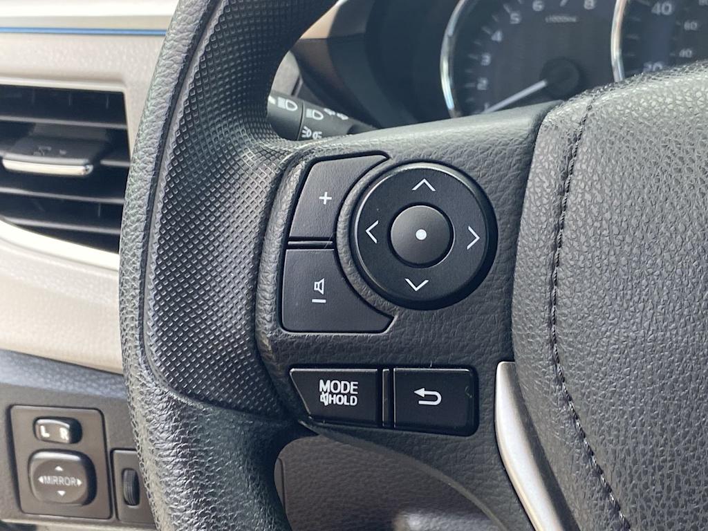 Thumbnail: 2015 Toyota Corolla - 26