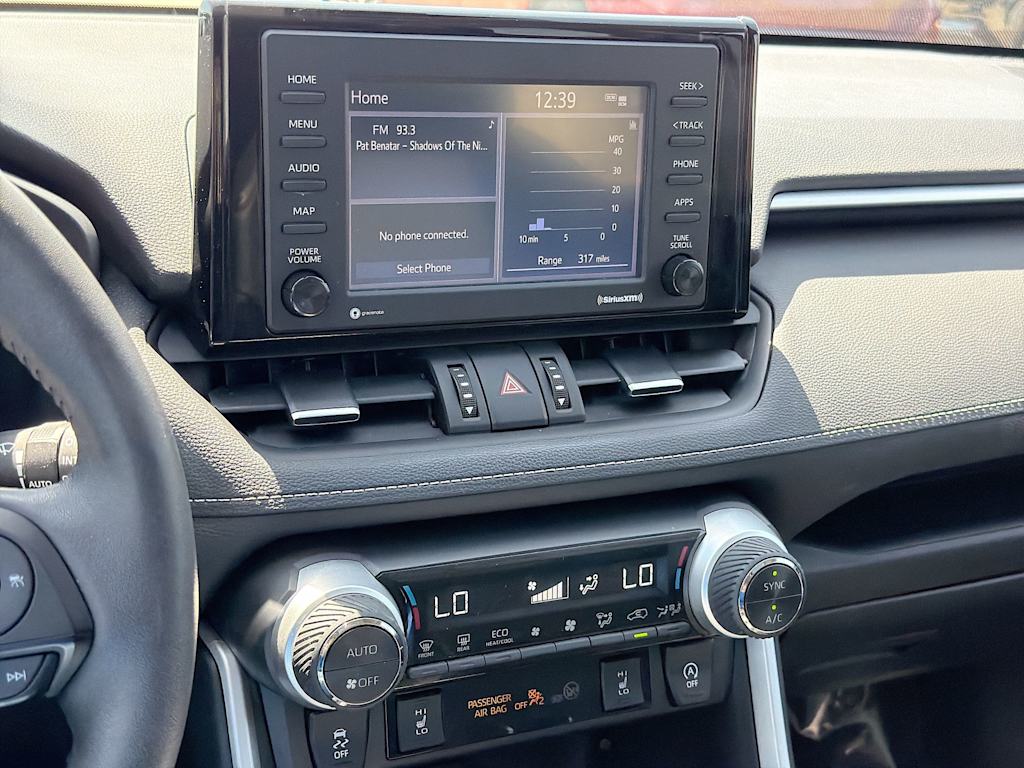 Thumbnail: 2021 Toyota RAV4 - 14