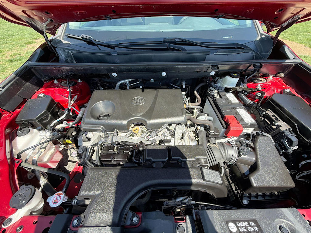 Thumbnail: 2021 Toyota RAV4 - 8