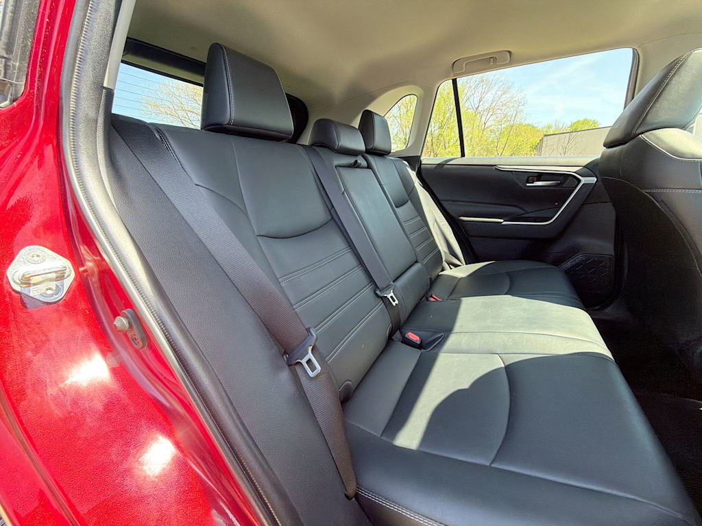 Thumbnail: 2021 Toyota RAV4 - 26