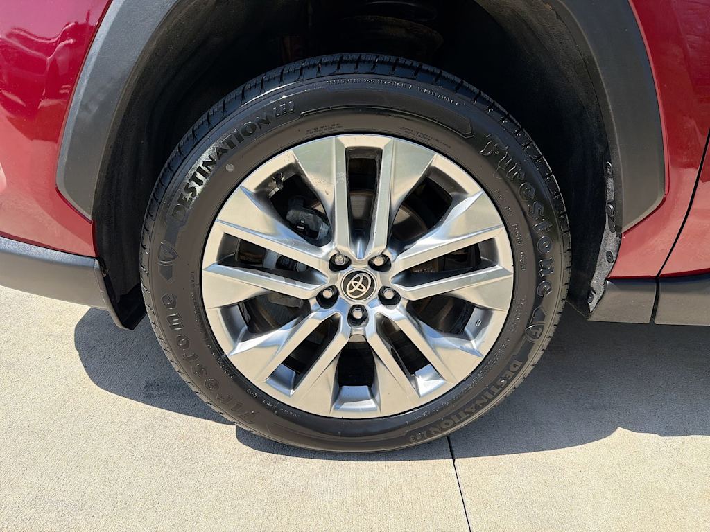 Thumbnail: 2021 Toyota RAV4 - 7