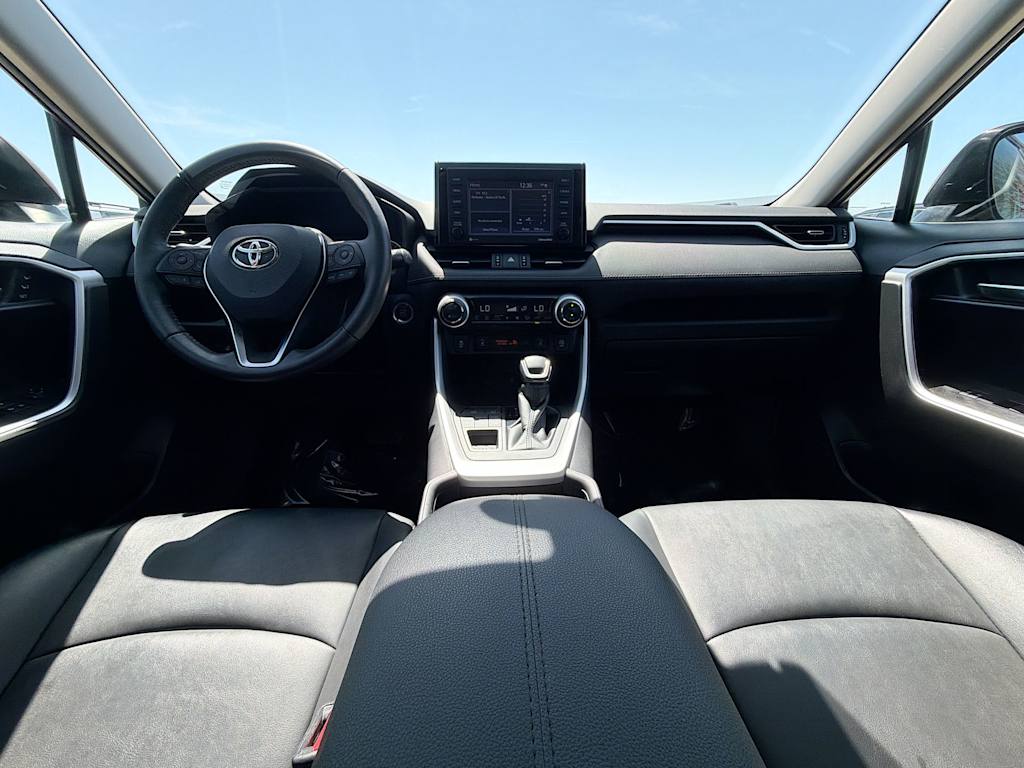 Thumbnail: 2021 Toyota RAV4 - 9