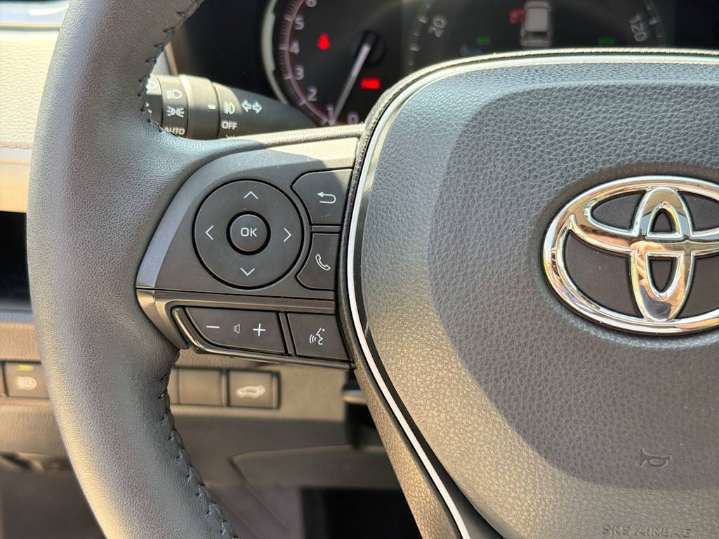 Thumbnail: 2023 Toyota RAV4 - 28