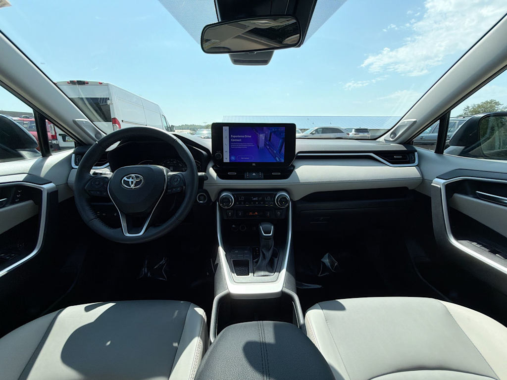 Thumbnail: 2023 Toyota RAV4 - 10