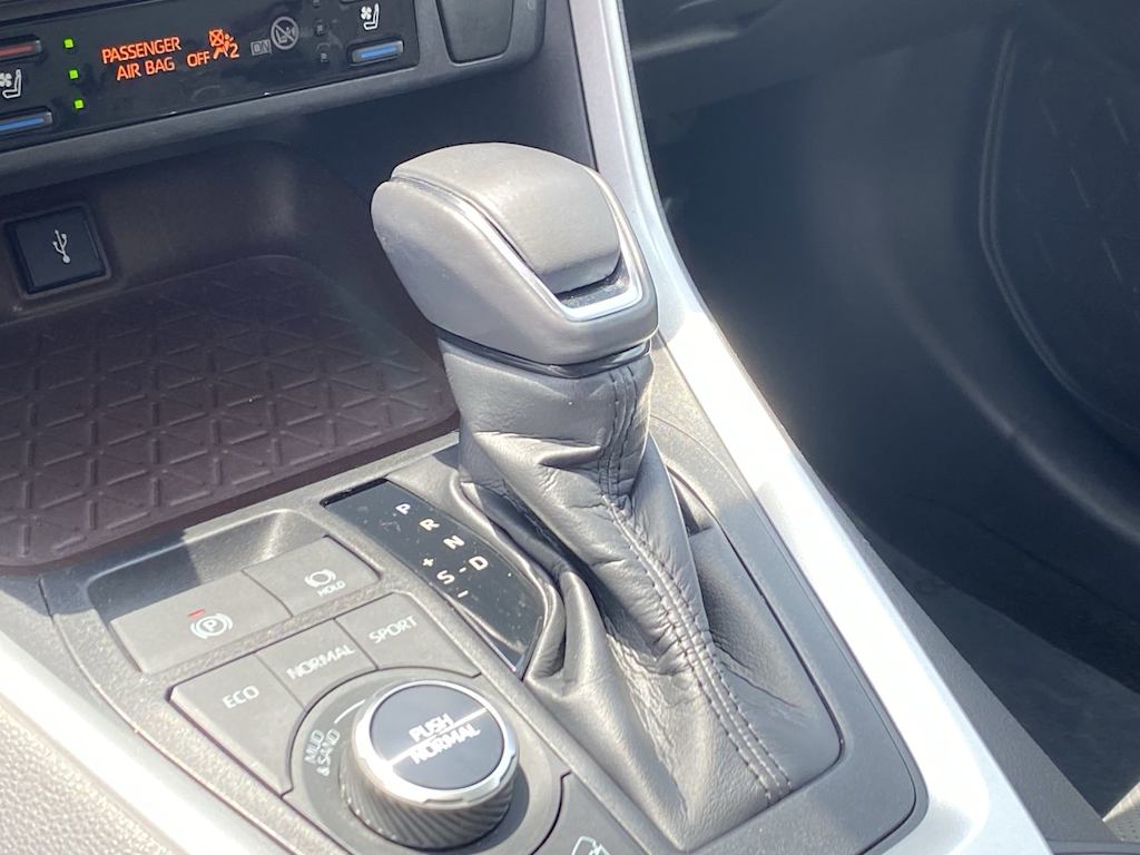 2020 Toyota RAV4 Limited 35