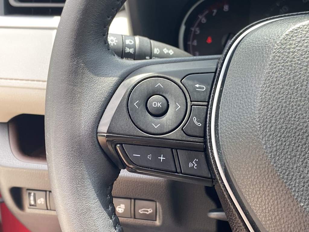 2020 Toyota RAV4 Limited 29