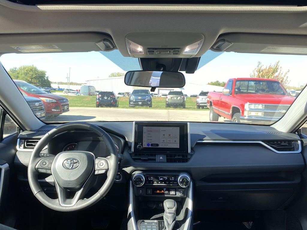 Thumbnail: 2023 Toyota RAV4 - 9