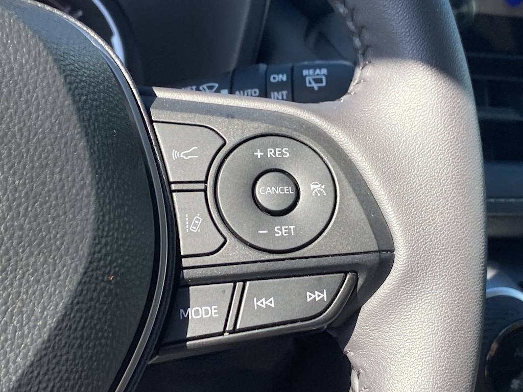 Thumbnail: 2023 Toyota RAV4 - 29