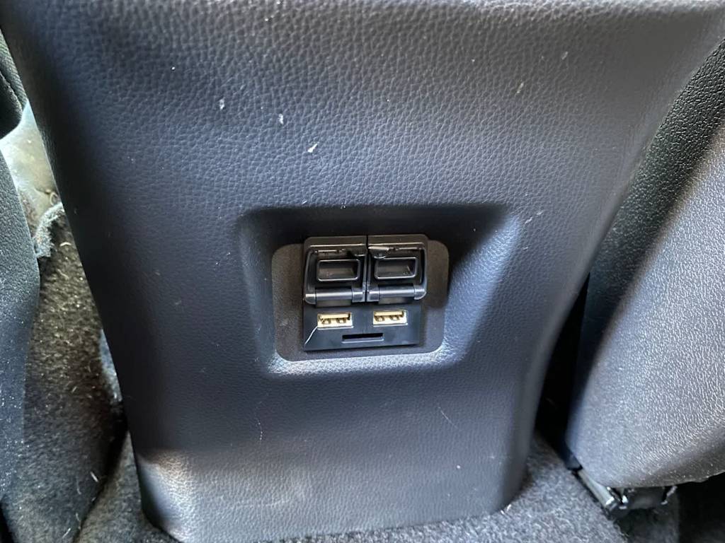 Thumbnail: 2021 Toyota RAV4 - 23