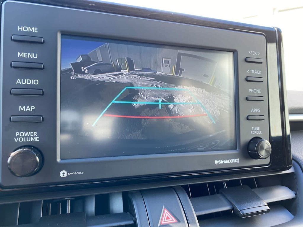 Thumbnail: 2021 Toyota RAV4 - 31